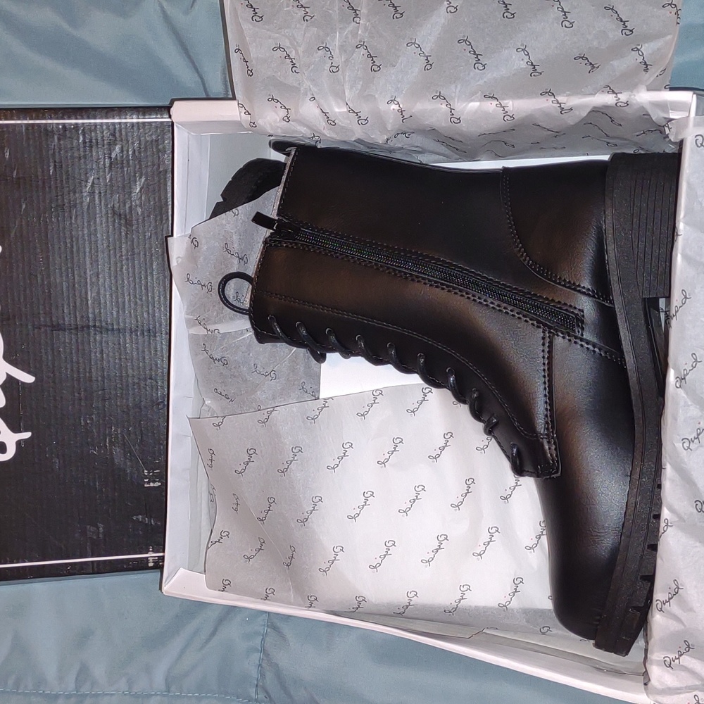 ๐ฃQUPID ๐บ๐ฒTressa 25x Boots footwear Size 7 - Picture 9 of 16